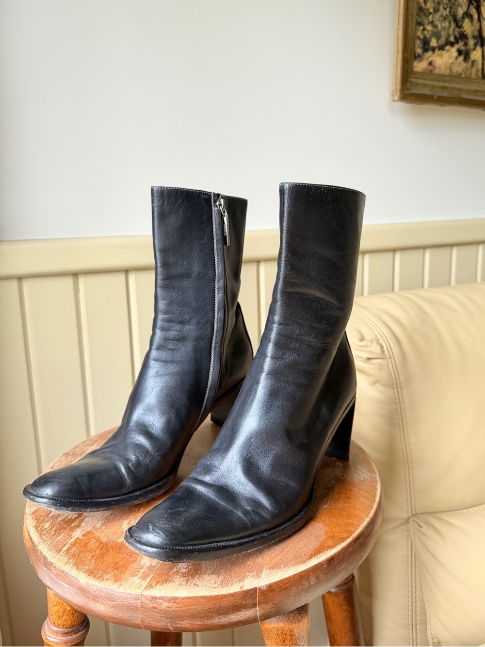 GUCCI size 7 1/2 leather side zipper boots
